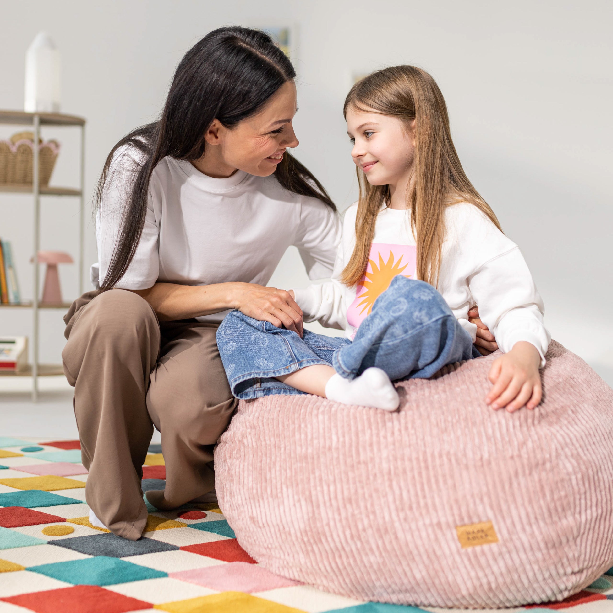 Fotoliu puf din catifea raiată roz Mark Adler Comfy 1.0 Pink