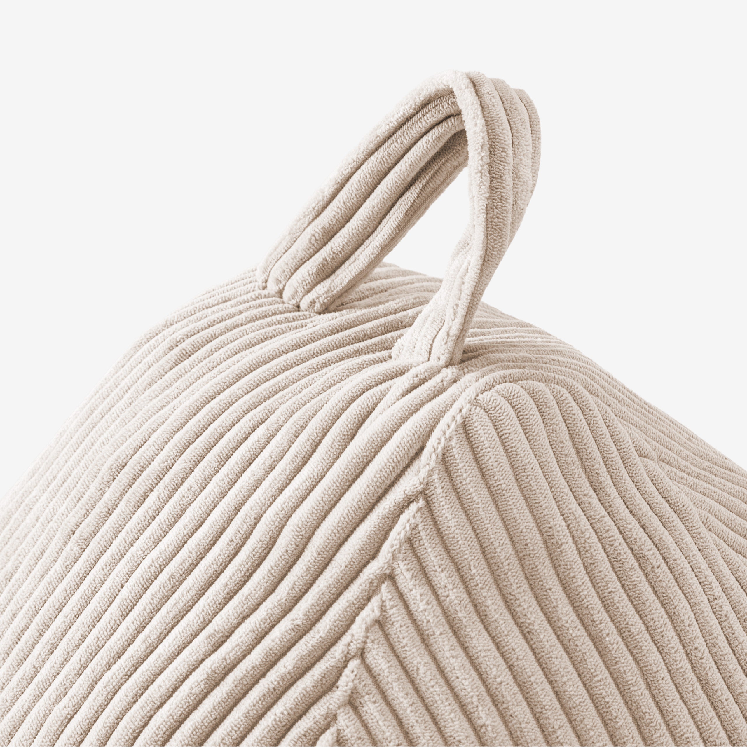 Fotoliu puf din catifea raiată bej Mark Adler Comfy 1.0 Beige