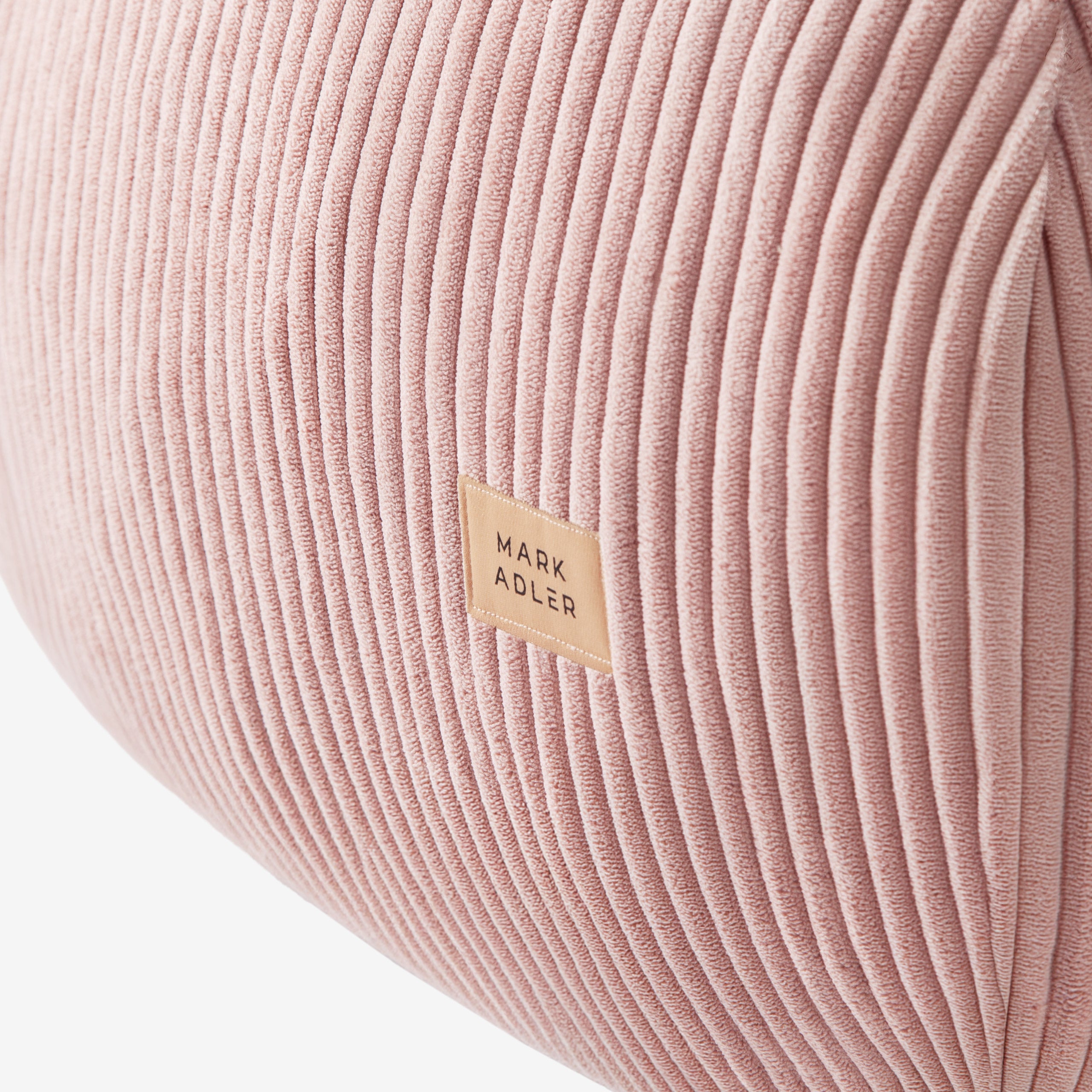 Fotoliu puf din catifea raiată roz Mark Adler Comfy 1.0 Pink