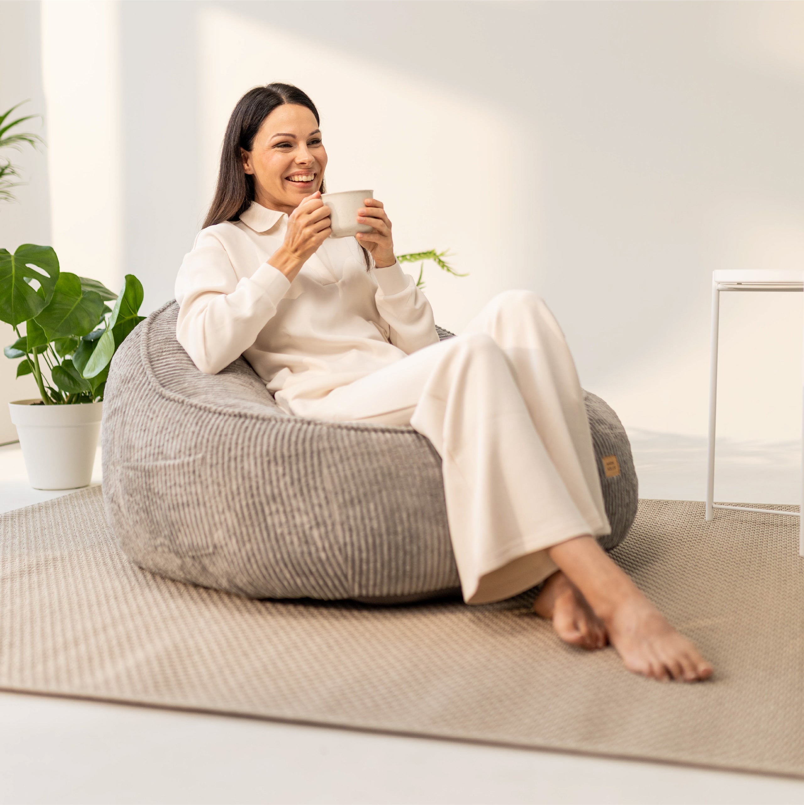 Fotoliu puf cu spătar din raiat Mark Adler Comfy 4.0 Grey