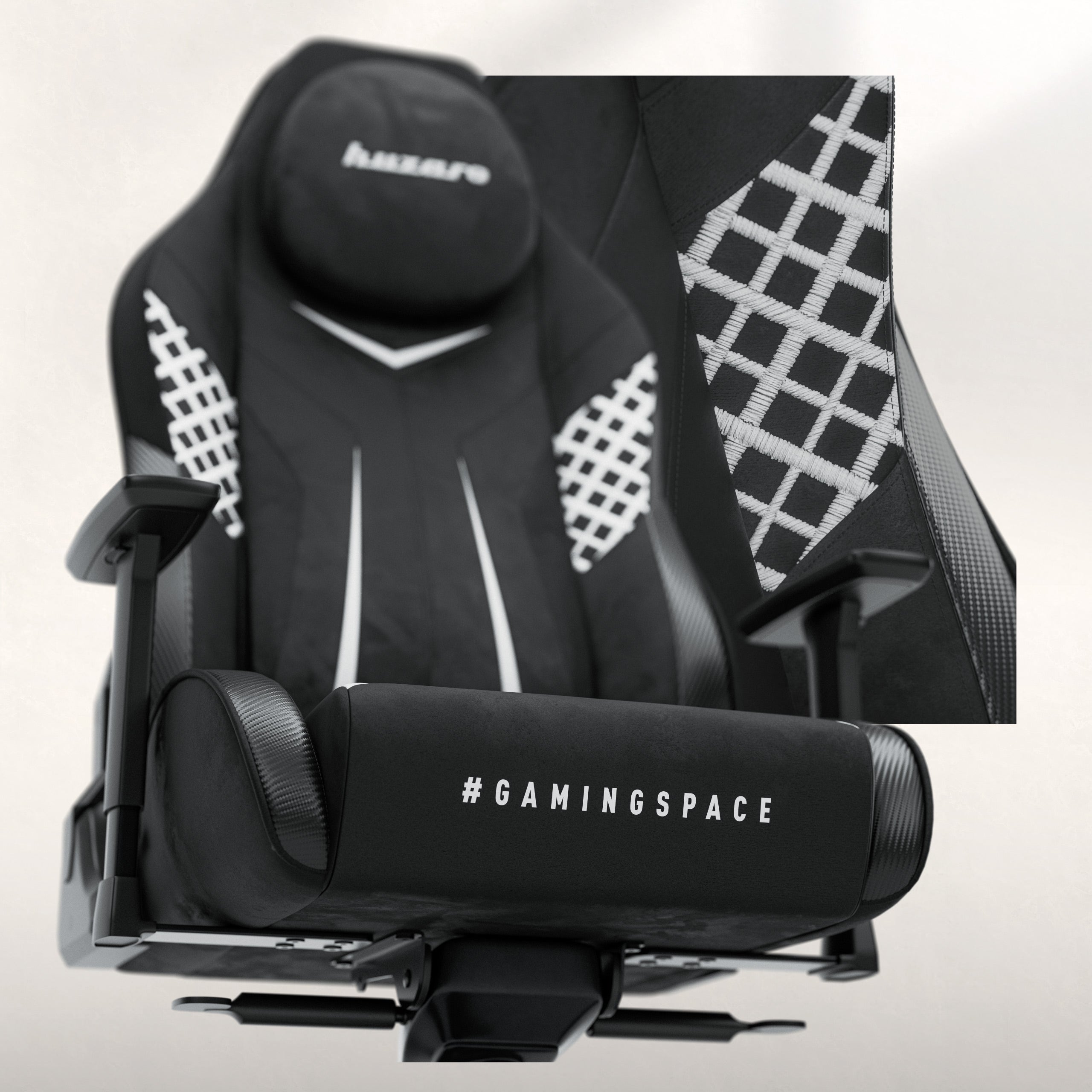 Scaun de gaming din piele de căprioară Huzaro Force 8.3 Carbon Black