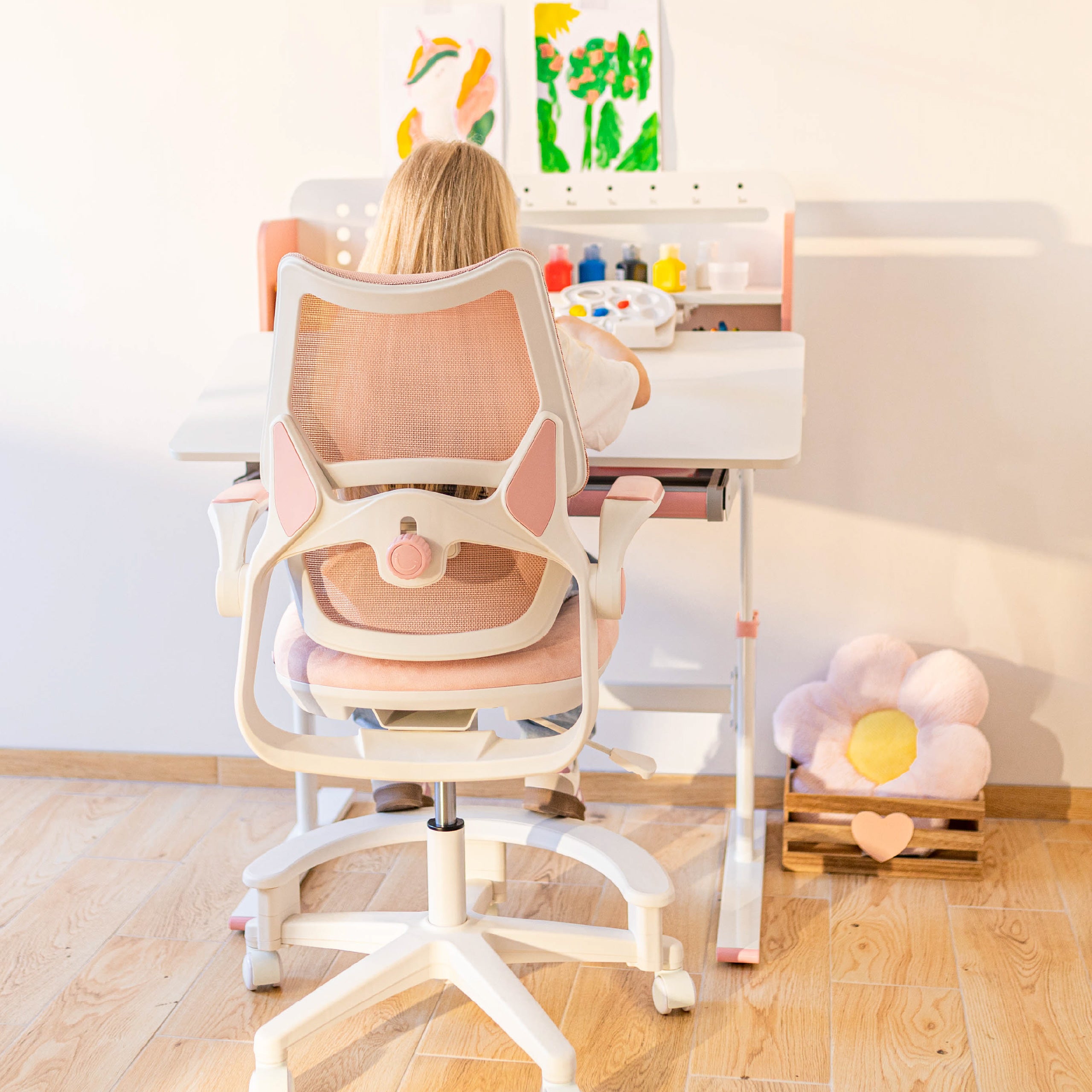 Scaun de birou pentru copii Mark Adler Junior 5.7 Pink